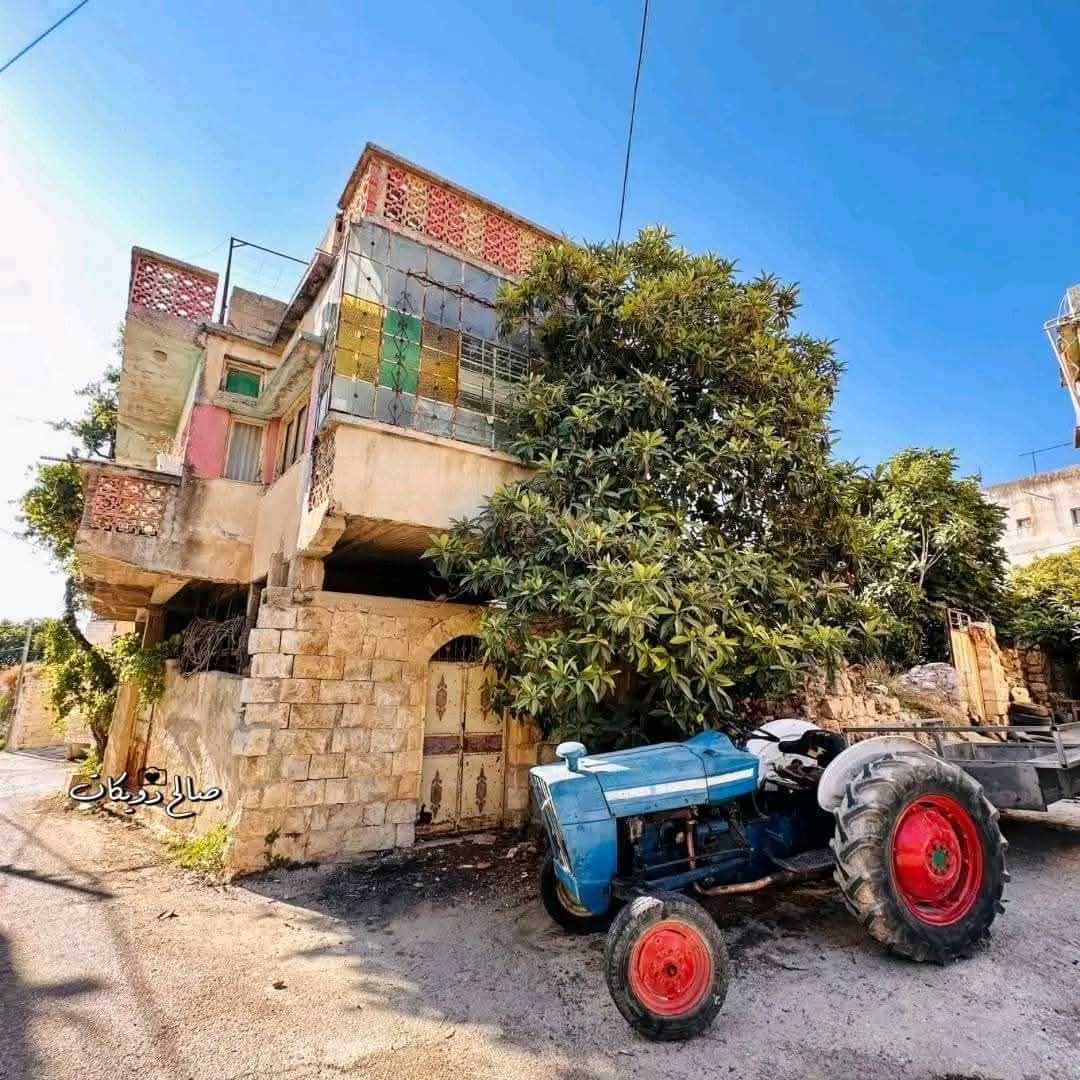 من قرية إجنسنيا شمال غرب نابلس   تصوير صالح دويكات